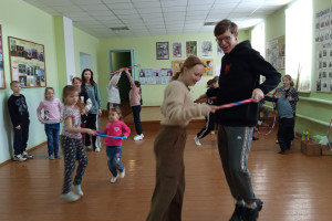 9 февраля в Юдановском СДК прошла спортивная развлекательная программа для детей и молодёжи , ко дню зимних видах спорта в России
